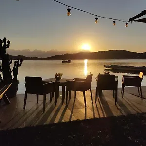 Hostal Lagoa Nomade